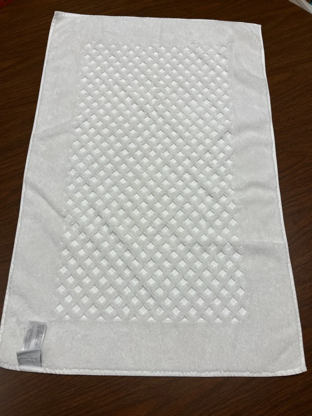 Yves Delorme White Quilted‎ Bath Mat
